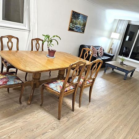Charming Detached House Near The Airport Apartment Мисисага Екстериор снимка