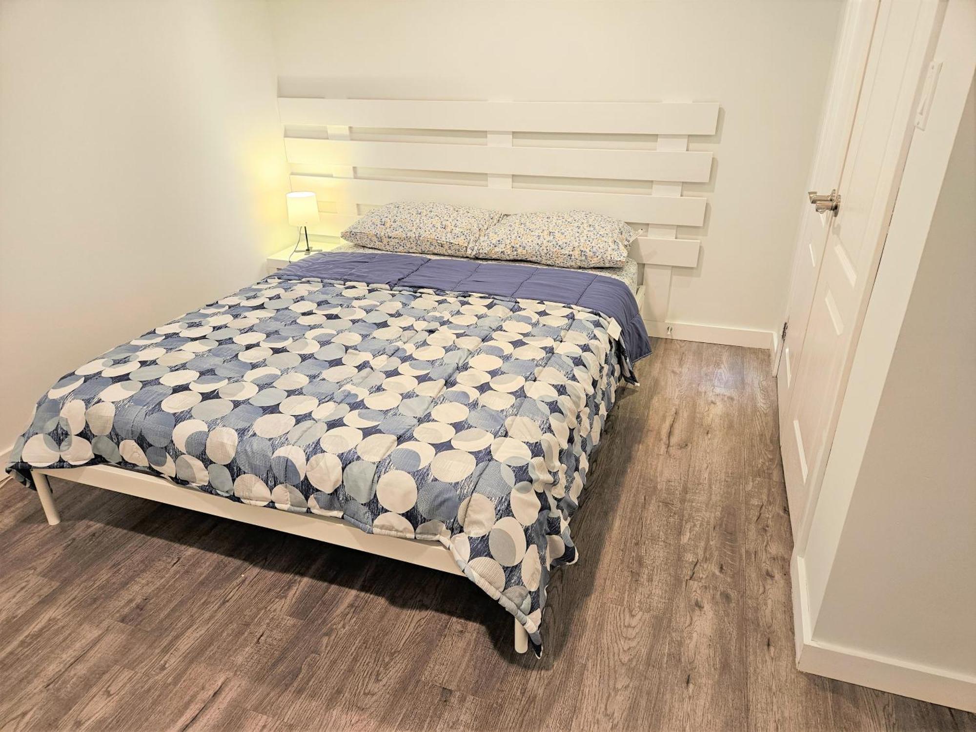 Charming Detached House Near The Airport Apartment Мисисага Екстериор снимка