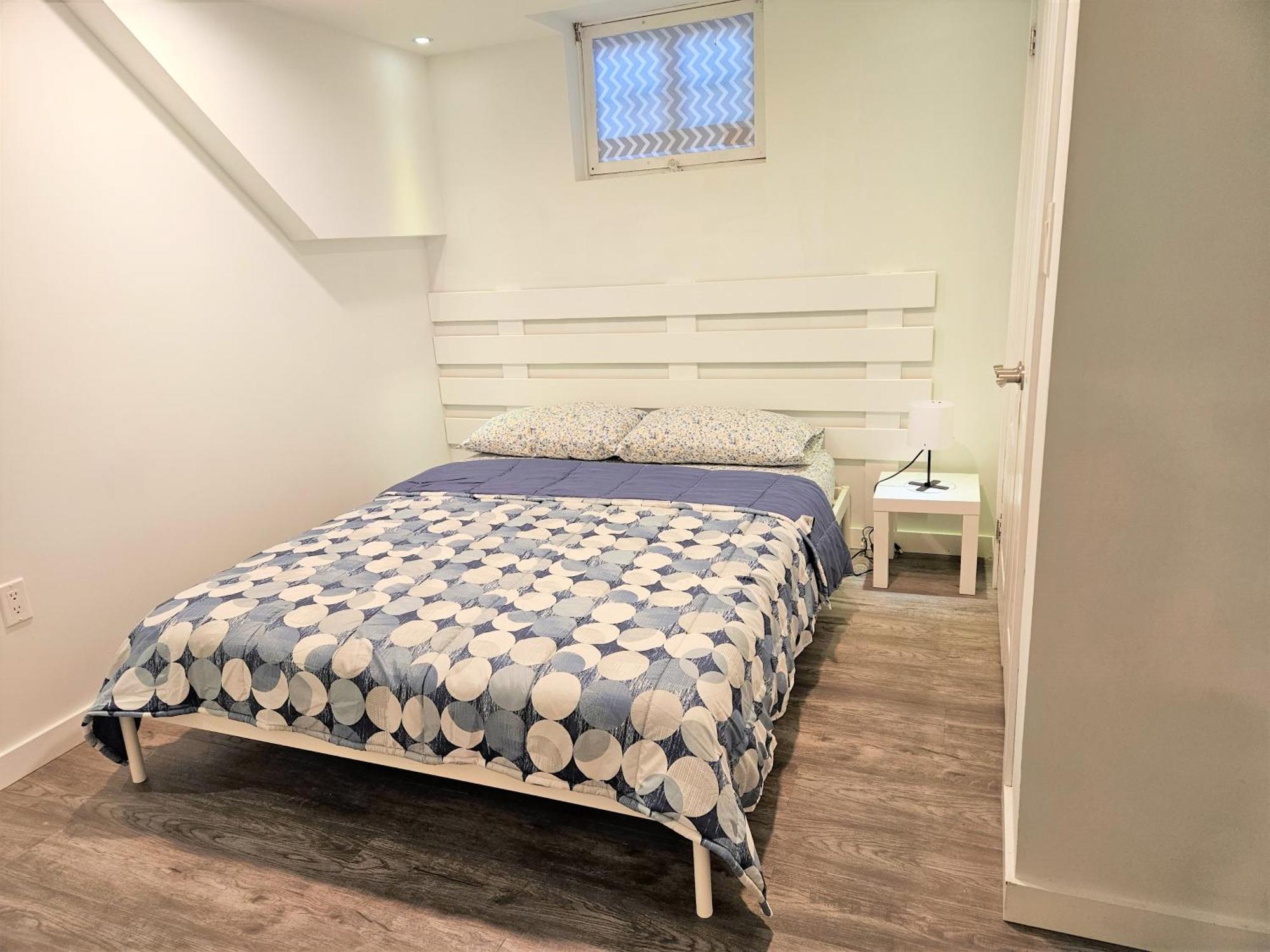 Charming Detached House Near The Airport Apartment Мисисага Екстериор снимка